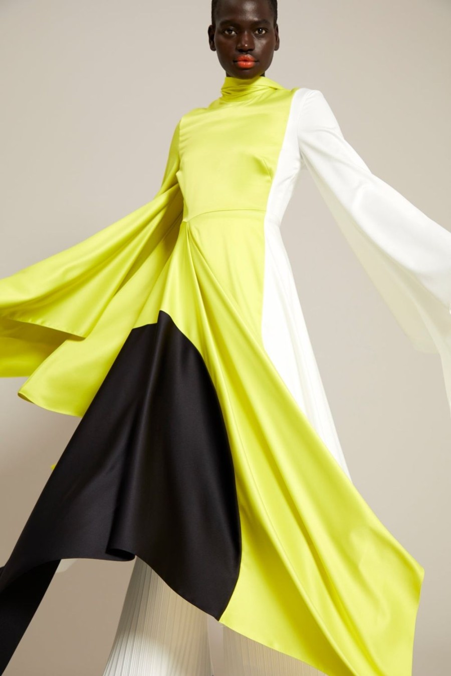 Online Solace London The Ella Dress In Colour Block Sulphur