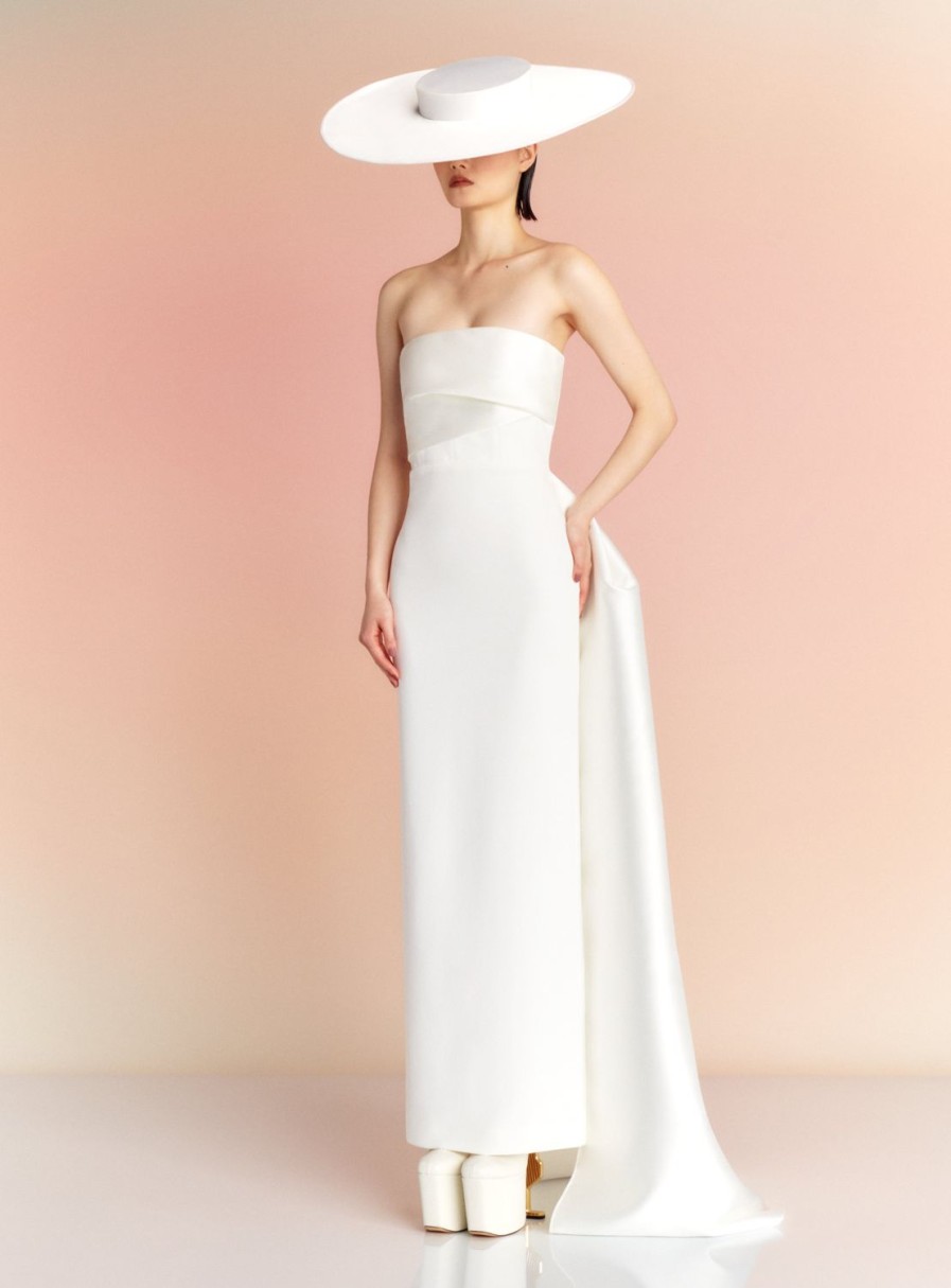 Hot Solace London The Kinsley Maxi Dress In Cream